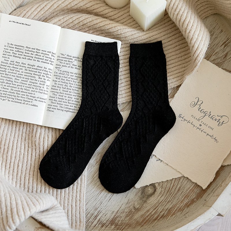 Solid Color Fashion Warm Classic Pattern Wool Socks - Image 2