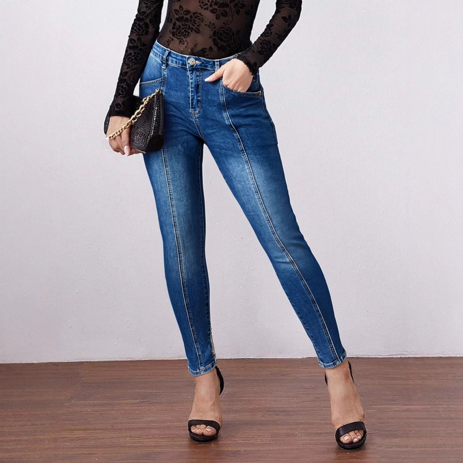 Womens Slim-Fit Patchwork Denim Jeans With Exposed Seams And Three-Dimensional Tailoring - Image 4
