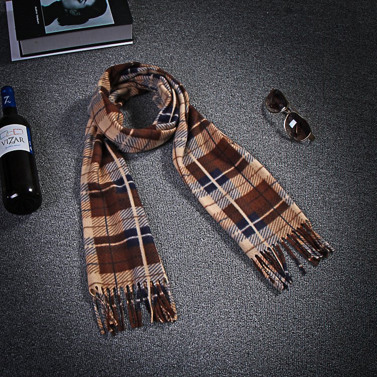 Autumn And Winter Black And White Plaid Plus-sized Thickening Thermal Men's And Women's Scarf - Image 4